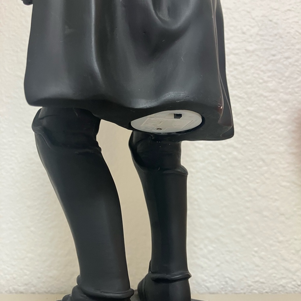 Black Cloaked Figure with Red Jack-o'-Lantern - Picture 3 of 3
